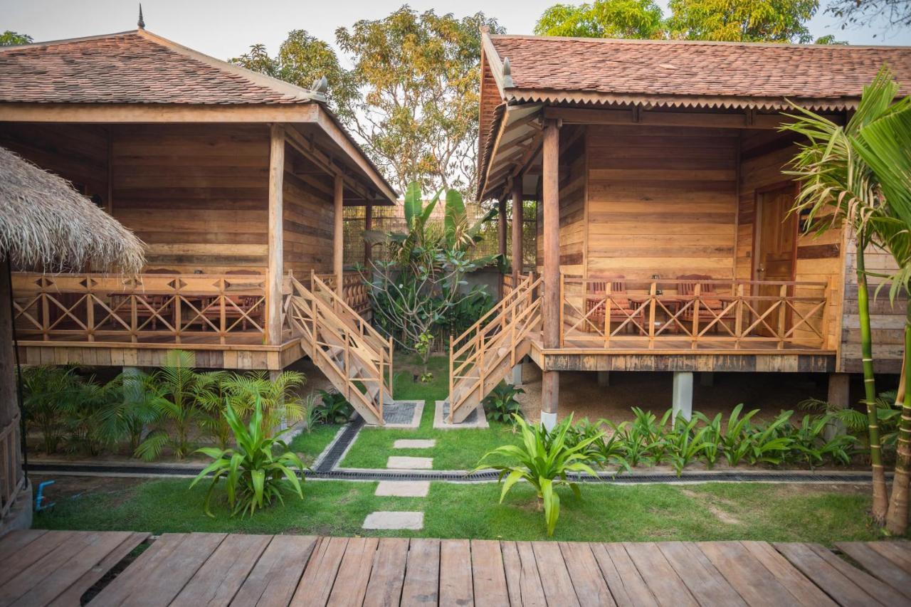 Hotel The Wood Family Retreat Phumi Trapeang Rung Esterno foto